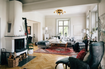 Đèn ốp trần trang trí mang phong cách hoàng gia